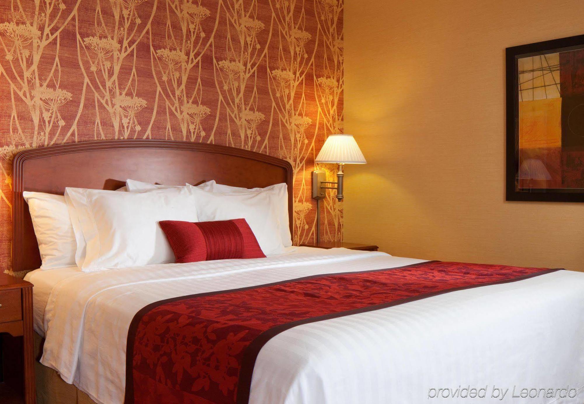 Готель Courtyard By Marriott Lebanon Номер фото